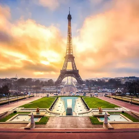 Studio De Charme Tour Eiffel Paris Exterior photo